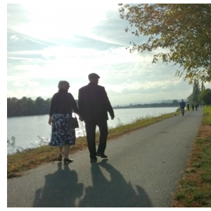 写真で動画 自叙伝 人生記録 結婚式 記念日・泉佐野 パソコン教室